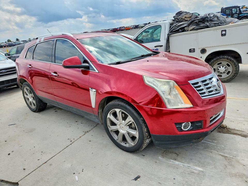 68393776 :رقم المزاد ، 3GYFNCE32FS586048 vin ، 2015 Cadillac Srx مزاد بيع