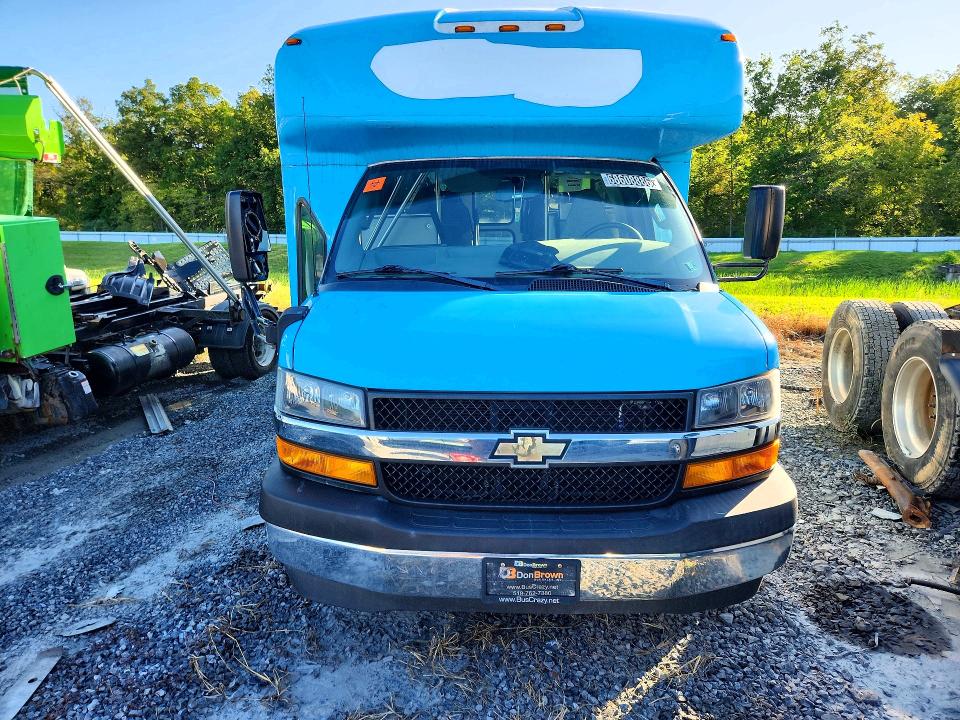 68608886 :رقم المزاد ، 1HA3GSBG0LN004163 vin ، 2020 Chevrolet Express مزاد بيع