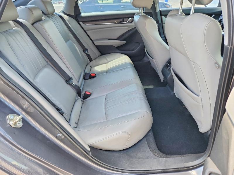 Продажа на аукционе авто 2018 Honda Accord, vin: 1HGCV1F5XJA142747, номер лота: 67023096