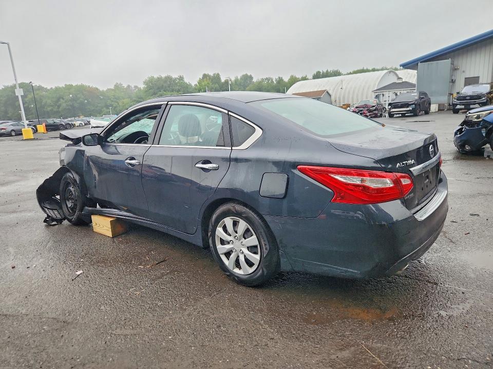 2017 Nissan Altima მანქანა იყიდება აუქციონზე, vin: 1N4AL3AP9HC241287, აუქციონის ნომერი: 66899946