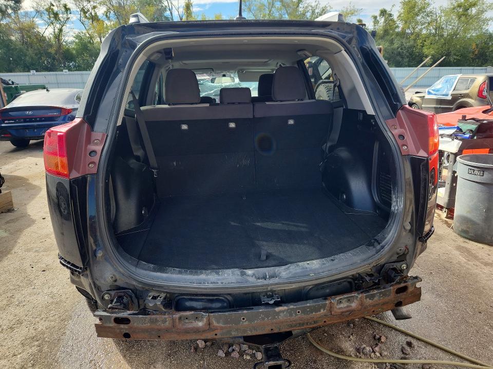 2015 Toyota Rav4 მანქანა იყიდება აუქციონზე, vin: 2T3RFREV5FW385641, აუქციონის ნომერი: 70602826