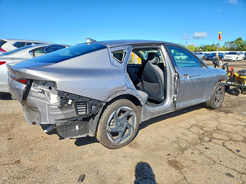 67826466 :رقم المزاد ، 3KPFU4DE7SE168269 vin ، 2025 Kia K4 مزاد بيع