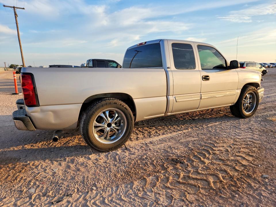 Продаж на аукціоні авто 2004 Chevrolet Silverado, vin: 2GCEC19T641215747, номер лоту: 69675336