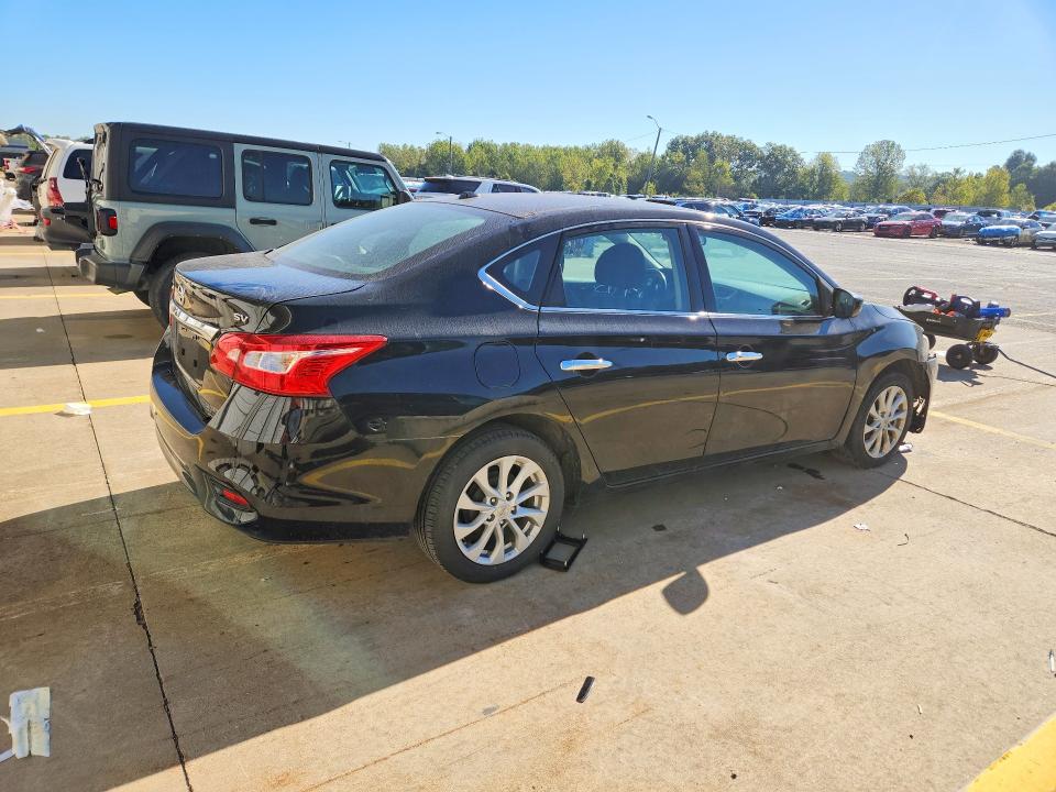 70812216 :رقم المزاد ، 3N1AB7AP4KY451494 vin ، 2019 Nissan Sentra مزاد بيع
