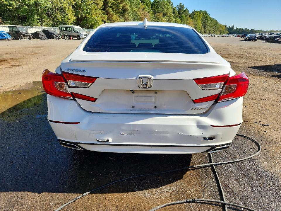 Продажа на аукционе авто 2019 Honda Accord, vin: 1HGCV1F38KA117717, номер лота: 70317486