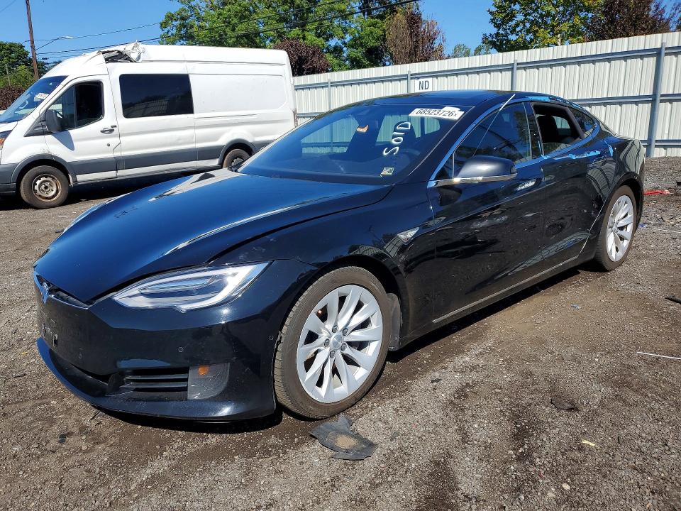 68523726 :رقم المزاد ، 5YJSA1E26GF152544 vin ، 2016 Tesla Model S مزاد بيع