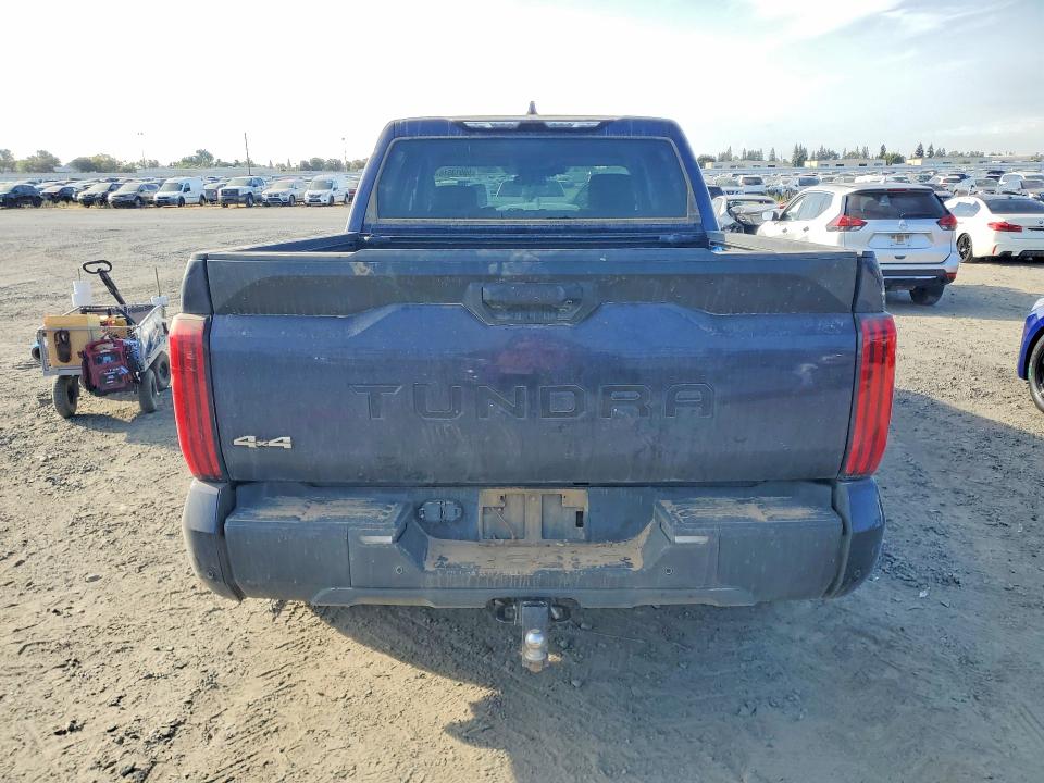 2022 Toyota Tundra მანქანა იყიდება აუქციონზე, vin: 5TFLA5DB7NX016682, აუქციონის ნომერი: 69913516