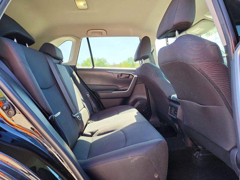 Продажа на аукционе авто 2022 Toyota Rav4, vin: 2T3F1RFV0NW281735, номер лота: 68102496