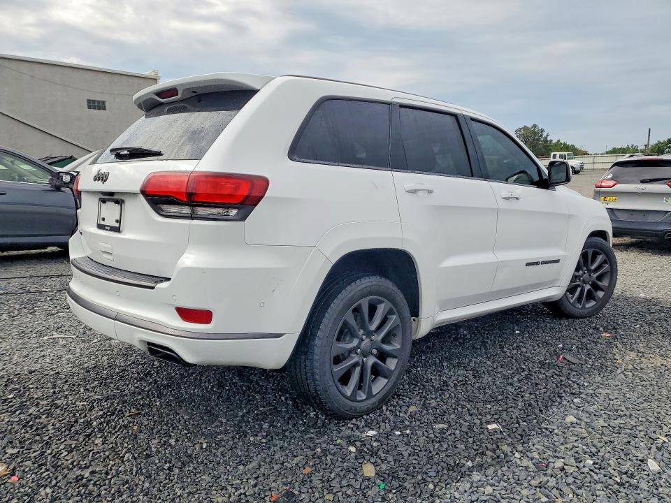 67304716 :رقم المزاد ، 1C4RJFCG9JC336018 vin ، 2018 Jeep Grand Cherokee مزاد بيع