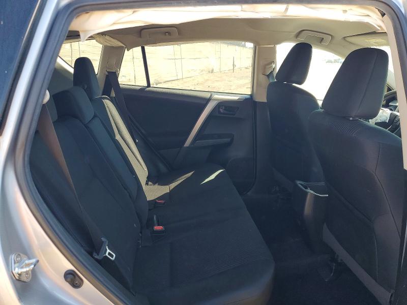 70465266 :رقم المزاد ، 2T3ZFREV6JW415870 vin ، 2018 Toyota Rav4 مزاد بيع