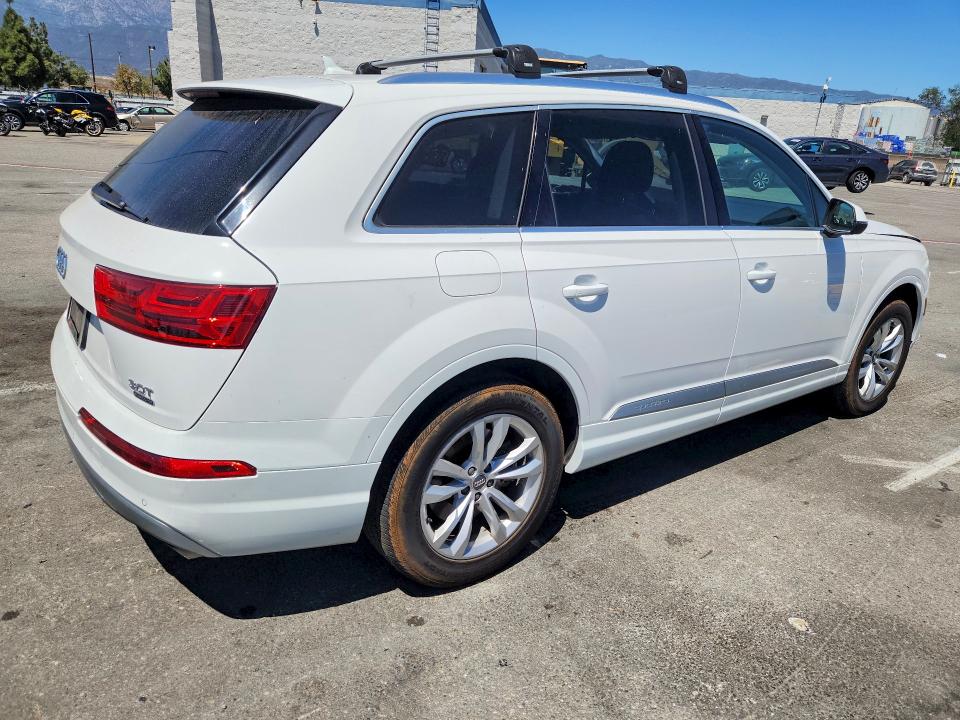 67197416 :رقم المزاد ، WA1LAAF7XJD024766 vin ، 2018 Audi Q7 مزاد بيع