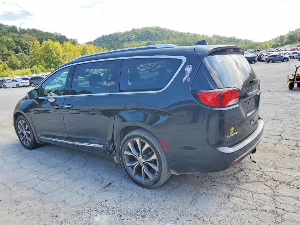 Продаж на аукціоні авто 2018 Chrysler Pacifica, vin: 2C4RC1GG3JR155236, номер лоту: 67692066
