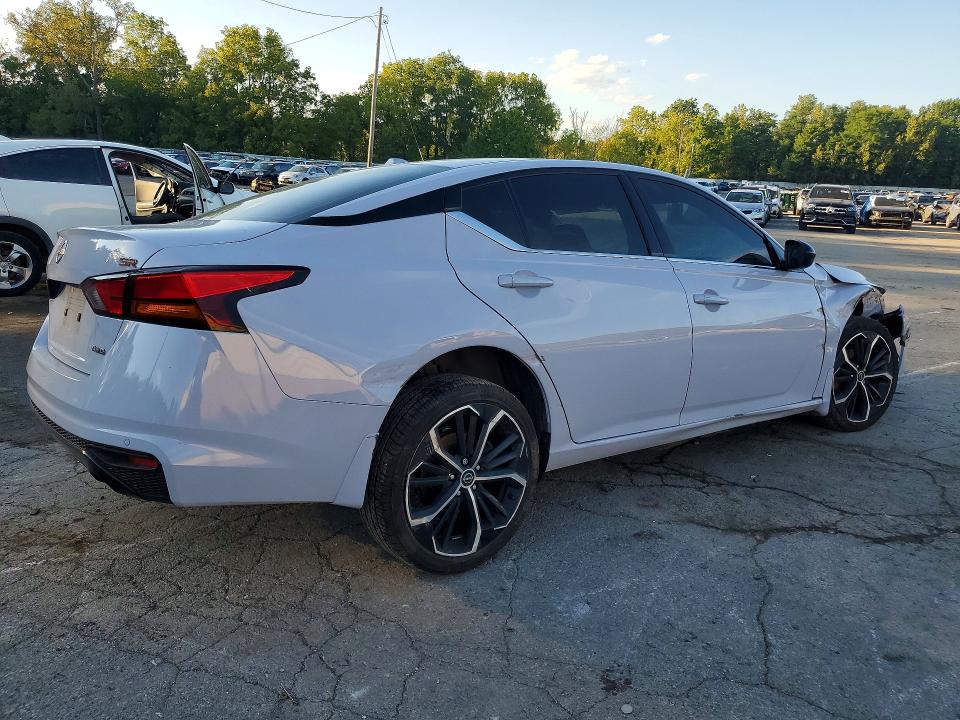 68570246 :رقم المزاد ، 1N4BL4CW2SN398847 vin ، 2025 Nissan Altima مزاد بيع