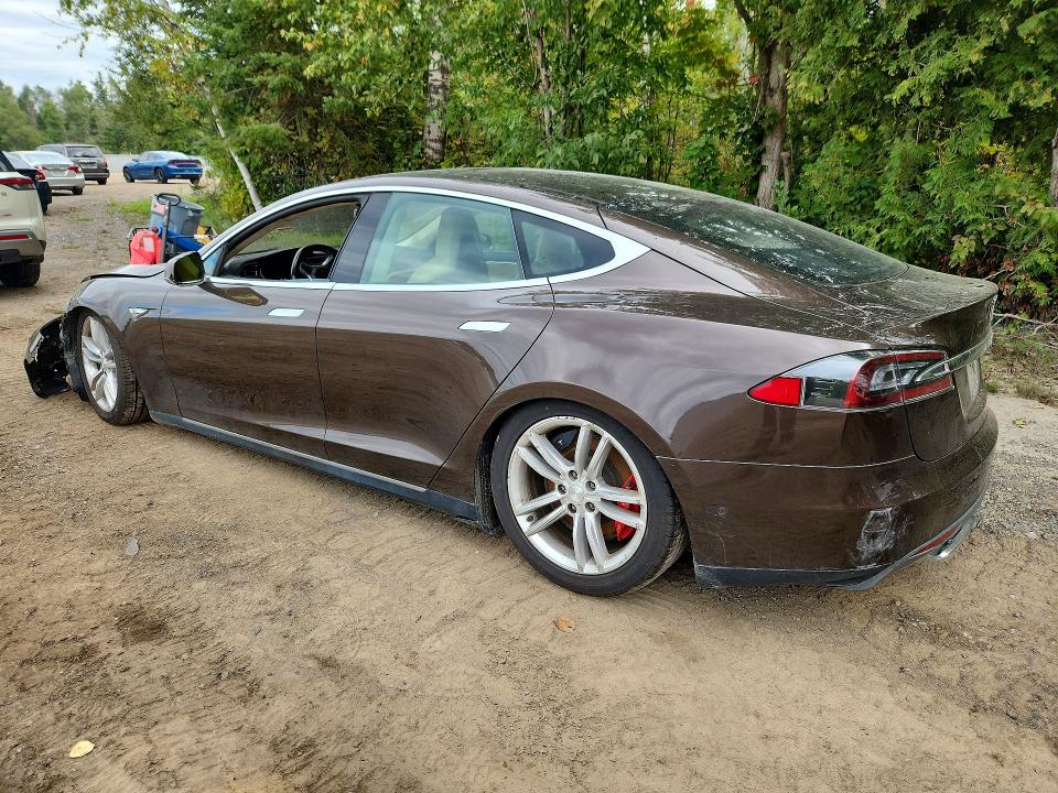 Продажа на аукционе авто 2014 Tesla Model S, vin: 5YJSA1H2XEFP65050, номер лота: 69520496
