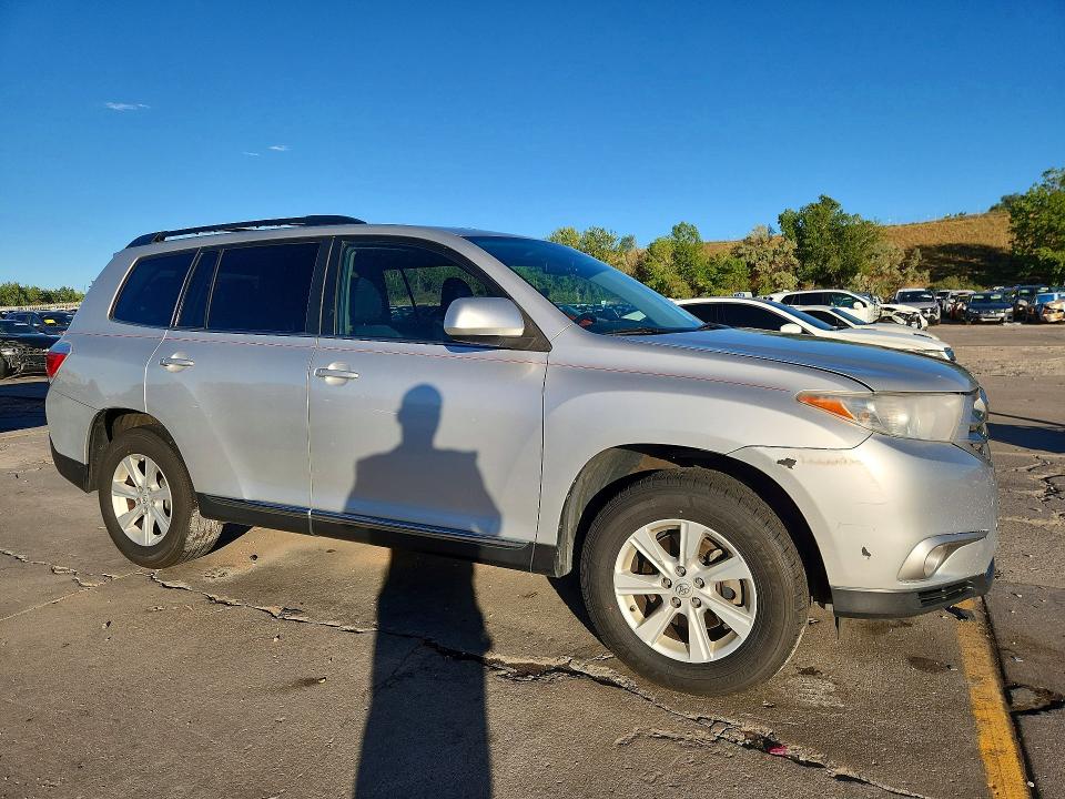 Продажа на аукционе авто 2013 Toyota Highlander, vin: 5TDBK3EH4DS264537, номер лота: 67487456