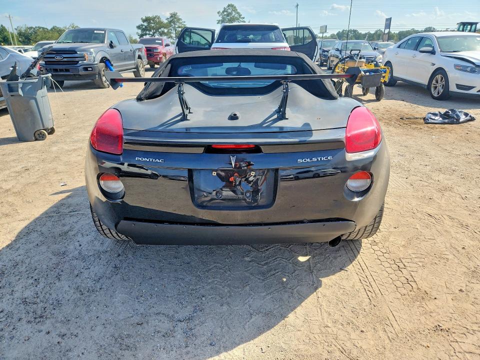 68709116 :رقم المزاد ، 1G2MC35B58Y132337         vin ، 2008 Pontiac Solstice مزاد بيع