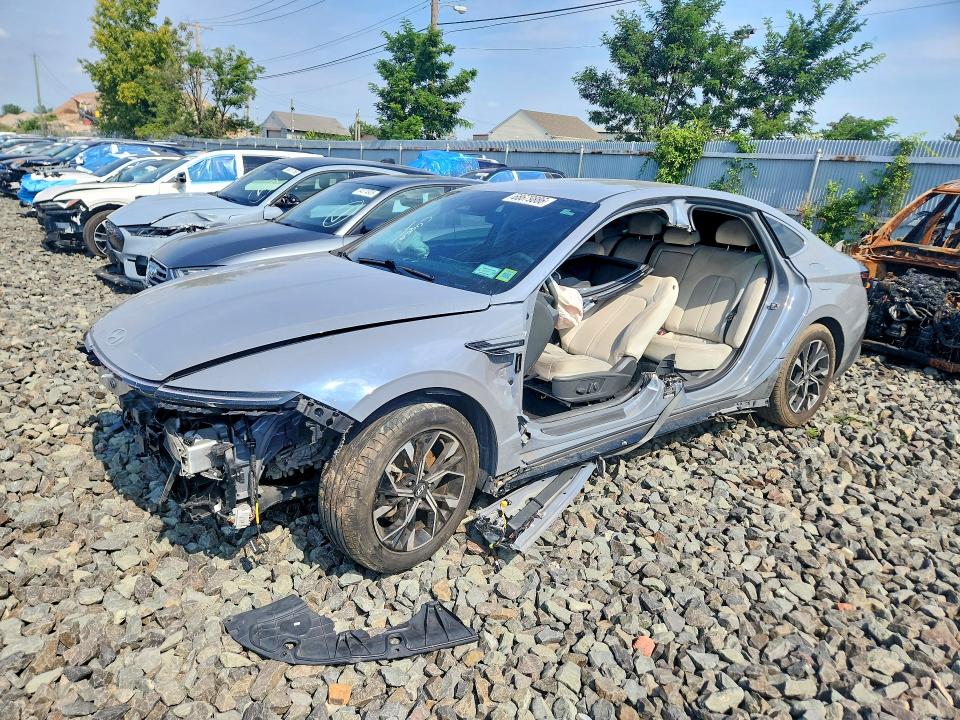 2025 Hyundai Sonata მანქანა იყიდება აუქციონზე, vin: KMHL64JA3SA493403, აუქციონის ნომერი: 68679886