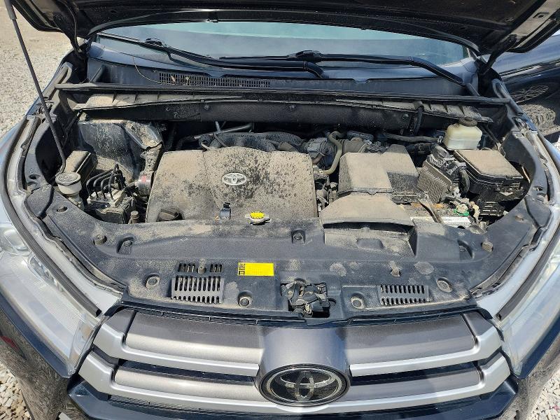 55885686 :رقم المزاد ، 5TDJZRFH4HS417187 vin ، 2017 Toyota Highlander مزاد بيع