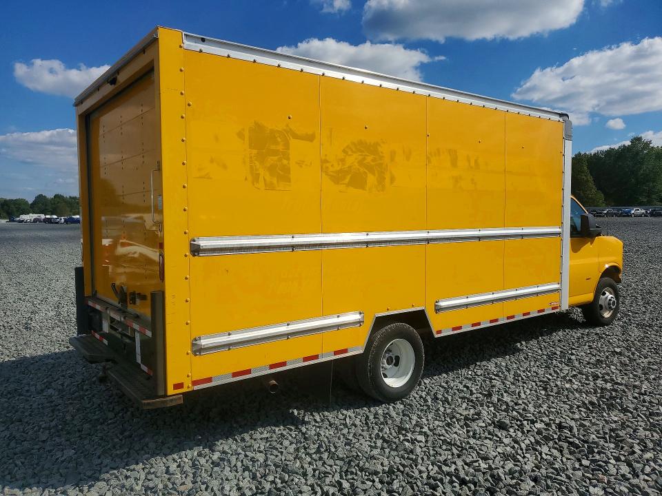 70528776 :رقم المزاد ، 7GZ37TC75PN002135 vin ، 2023 Gmc Savana مزاد بيع