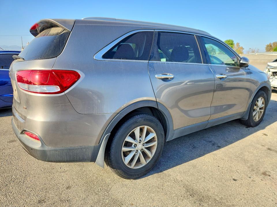 69053506 :رقم المزاد ، 5XYPG4A38GG165406 vin ، 2016 Kia Sorento مزاد بيع