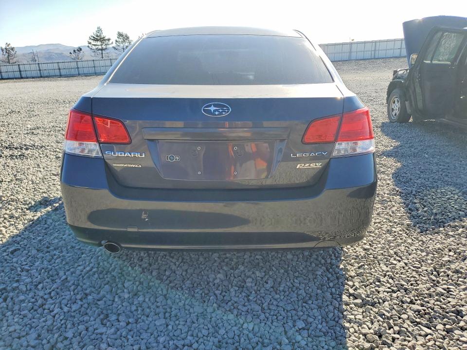 2010 Subaru Legacy მანქანა იყიდება აუქციონზე, vin: 4S3BMBH66A3217635, აუქციონის ნომერი: 69825906