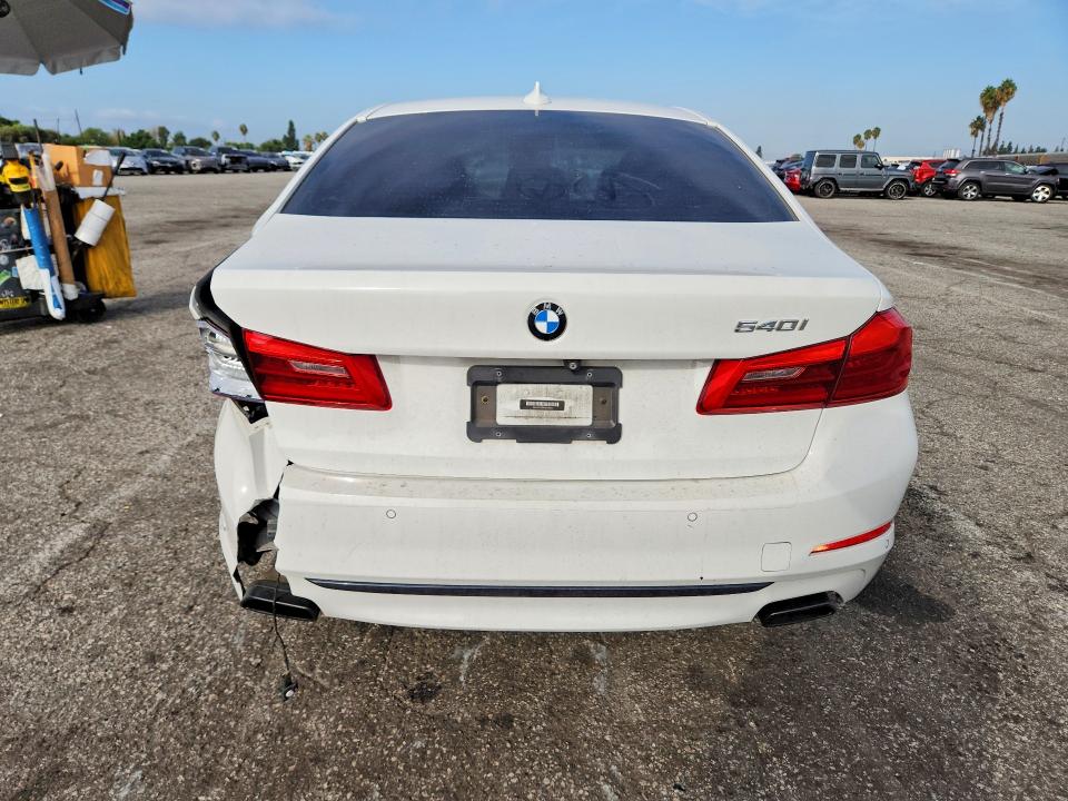 2017 Bmw 540 მანქანა იყიდება აუქციონზე, vin: WBAJE5C30HG915813, აუქციონის ნომერი: 69657026