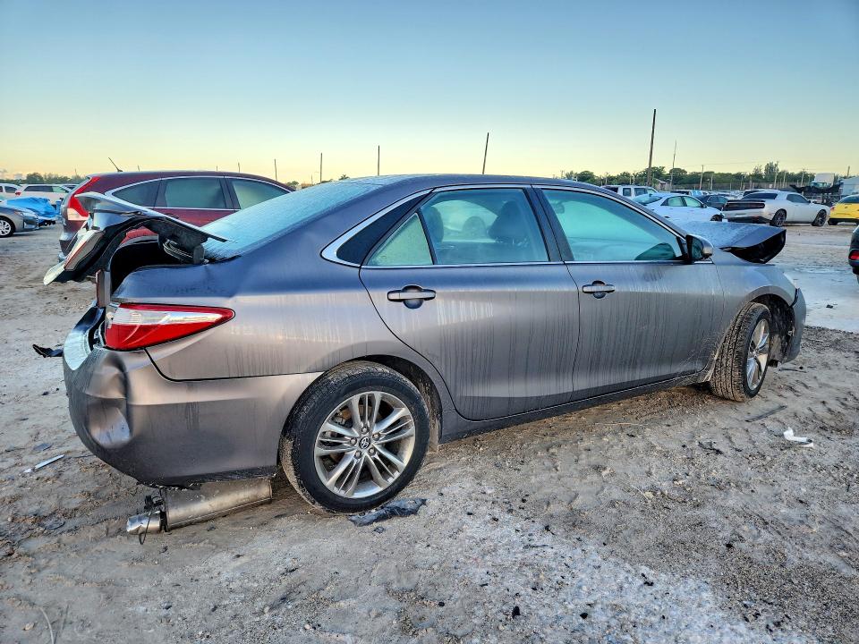 Aukcja sprzedaży 2017 Toyota Camry, vin: 4T1BF1FK5HU724322, numer aukcji: 68872176