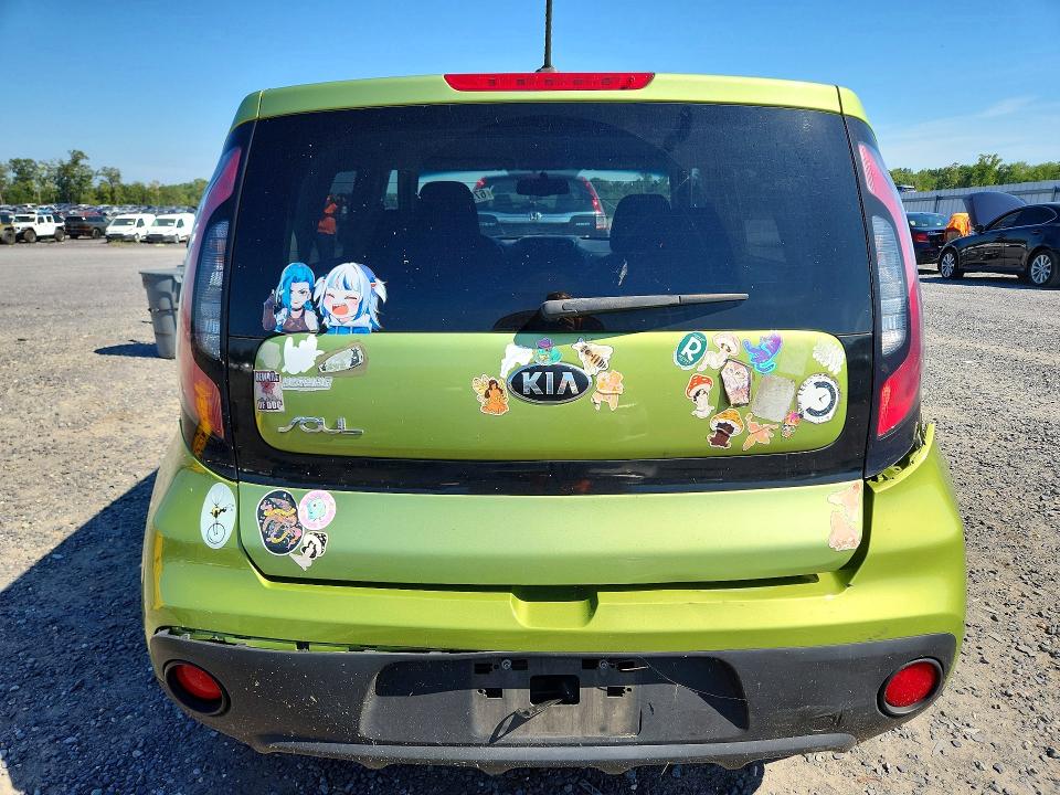 67983166 :رقم المزاد ، KNDJN2A26H7878861 vin ، 2017 Kia Soul مزاد بيع