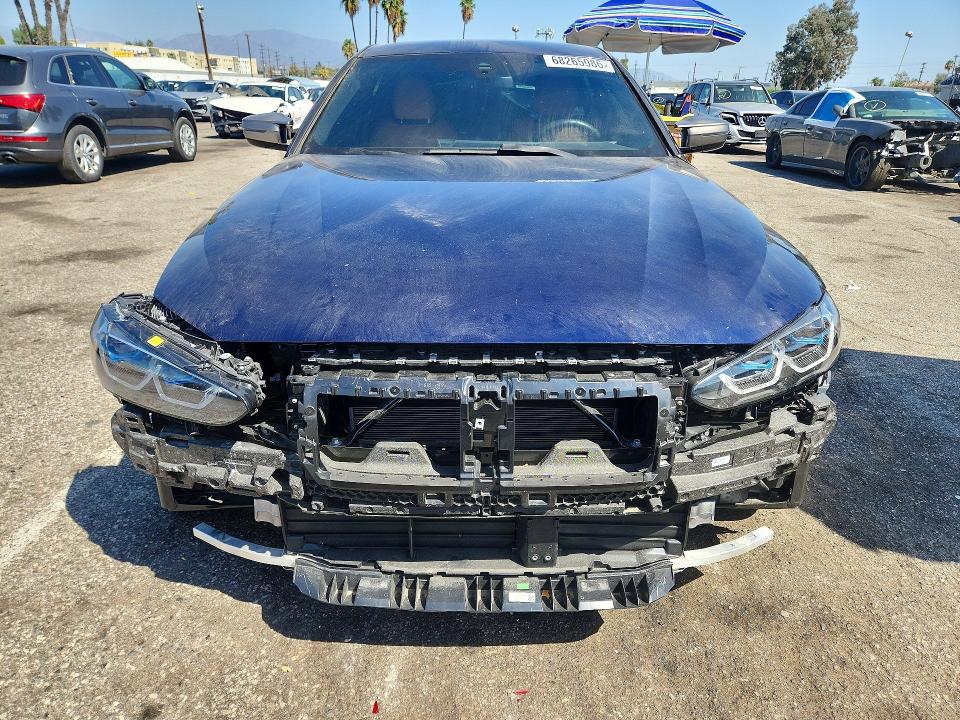 68265086 :رقم المزاد ، WBY33AW02NFM62368 vin ، 2022 Bmw I4 مزاد بيع