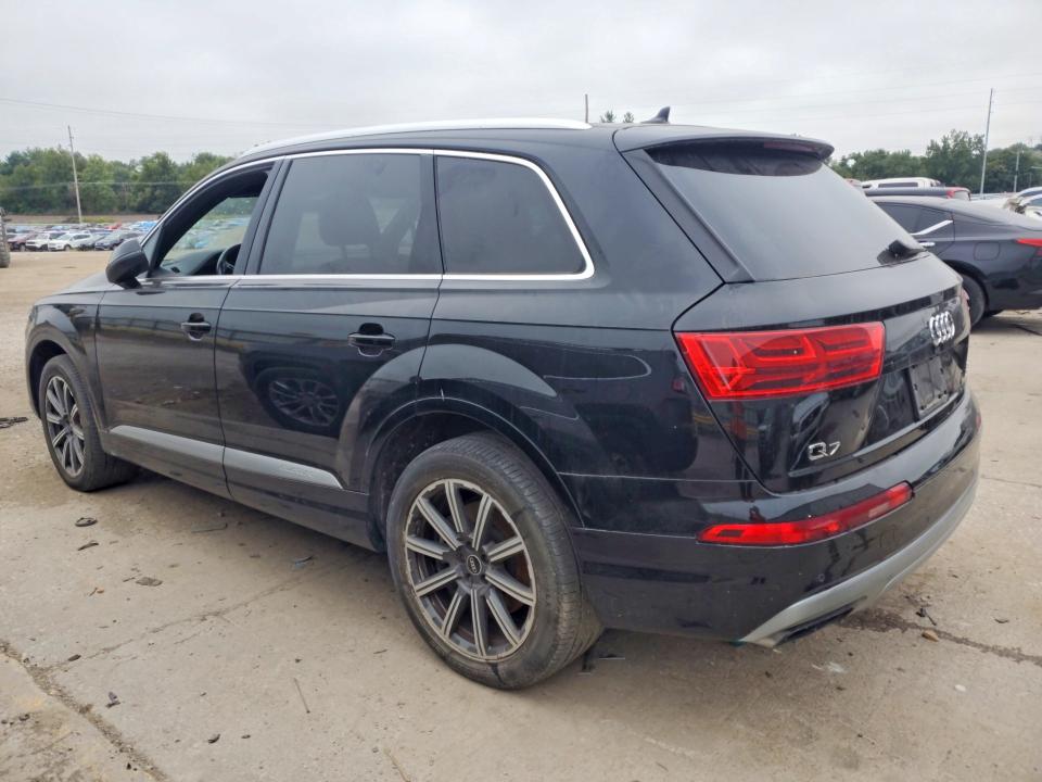 2017 Audi Q7 მანქანა იყიდება აუქციონზე, vin: WA1VAAF70HD017957, აუქციონის ნომერი: 70030106