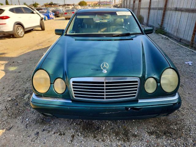 Продажа на аукционе авто 1996 Mercedes-benz E, vin: WDBJF55F2TJ019255, номер лота: 70169896