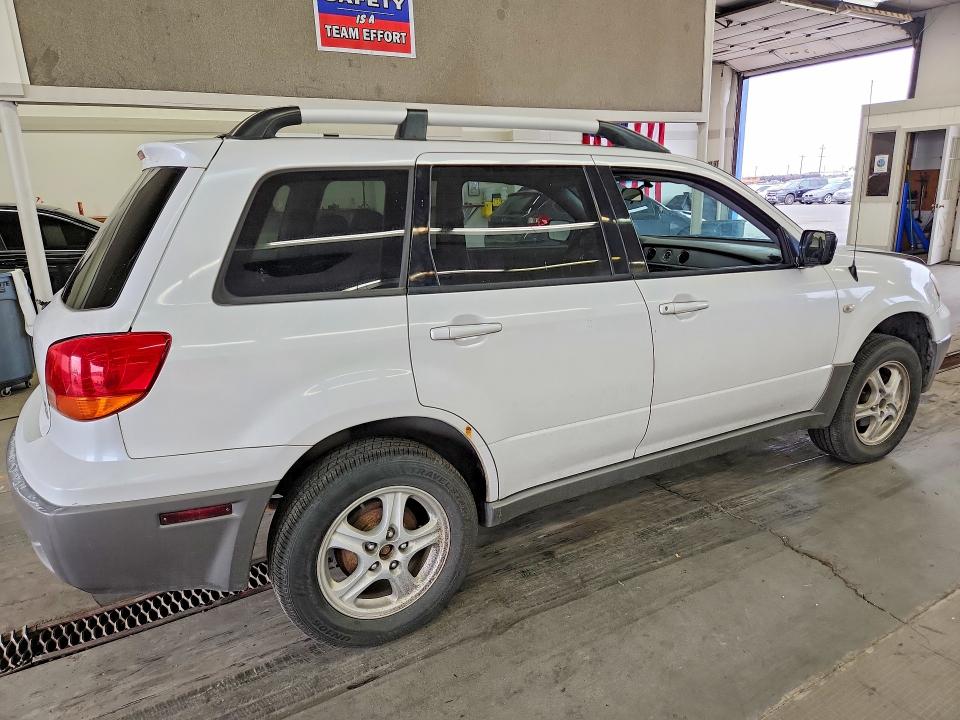 2003 Mitsubishi Outlander მანქანა იყიდება აუქციონზე, vin: JA4LZ31G53U025077, აუქციონის ნომერი: 68806856