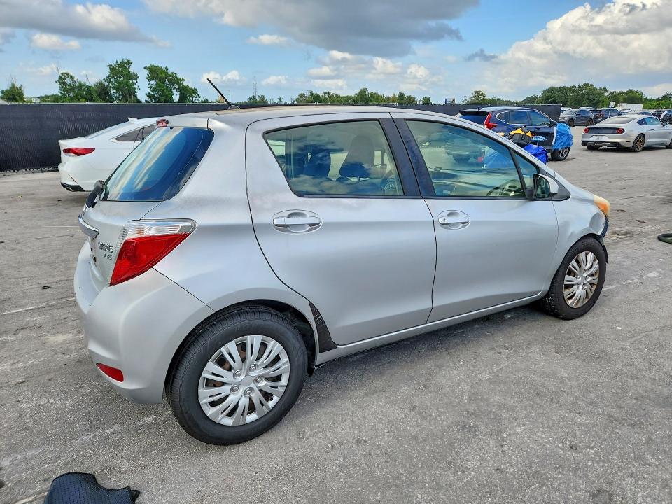 2013 Toyota Yaris მანქანა იყიდება აუქციონზე, vin: JTDKTUD36DD551172, აუქციონის ნომერი: 69303576