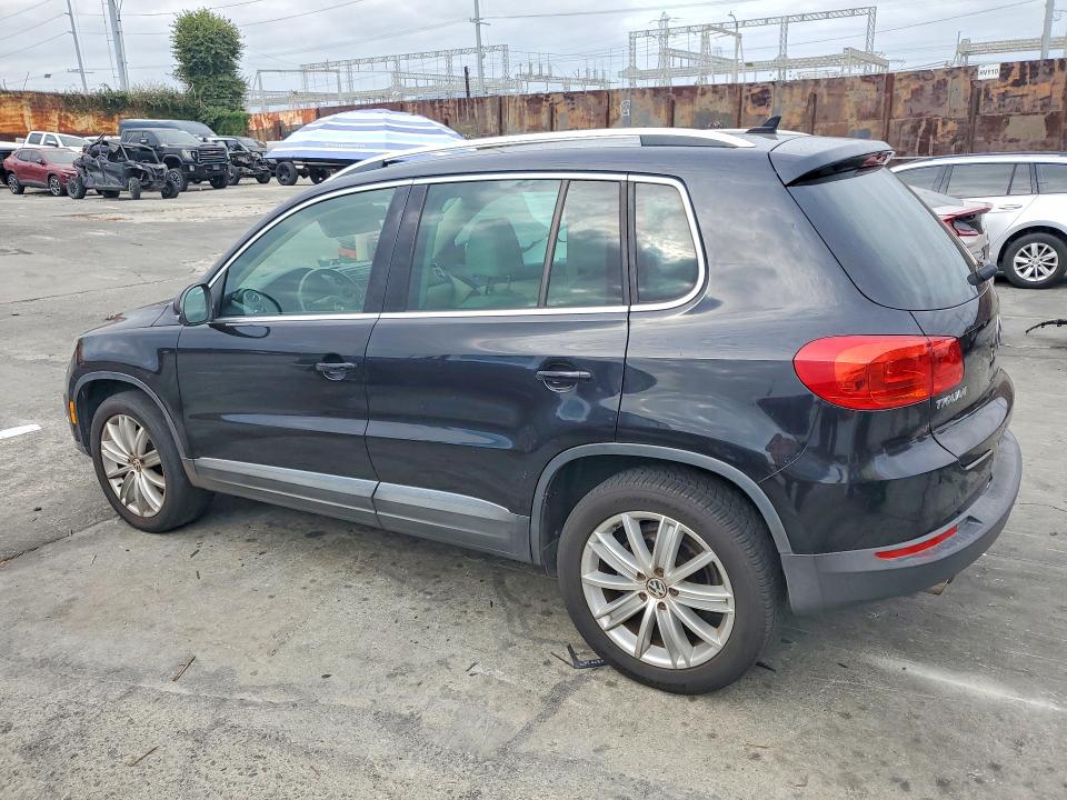 2014 Volkswagen Tiguan მანქანა იყიდება აუქციონზე, vin: WVGAV3AX0EW545148, აუქციონის ნომერი: 69824826