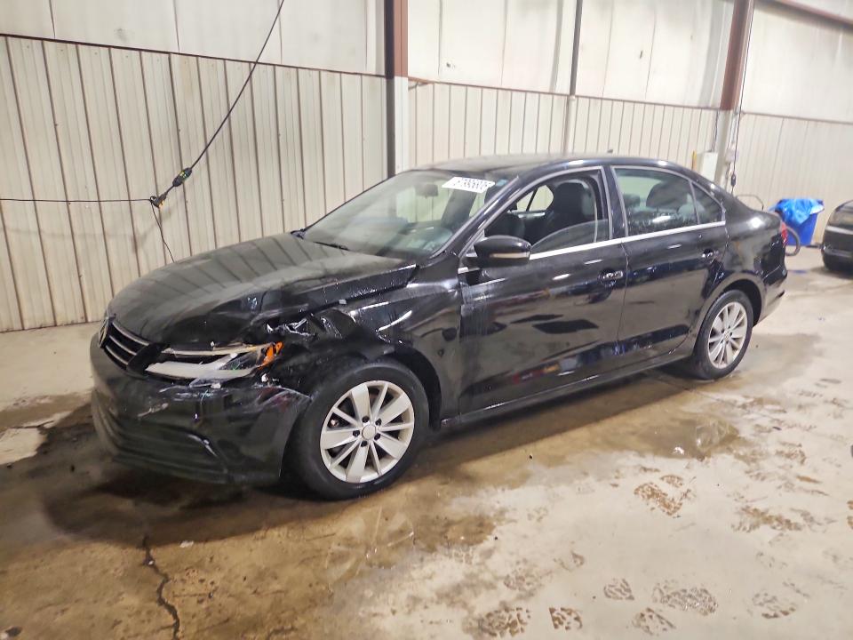 67995806 :رقم المزاد ، 3VWD17AJ6FM256354 vin ، 2015 Volkswagen Jetta مزاد بيع