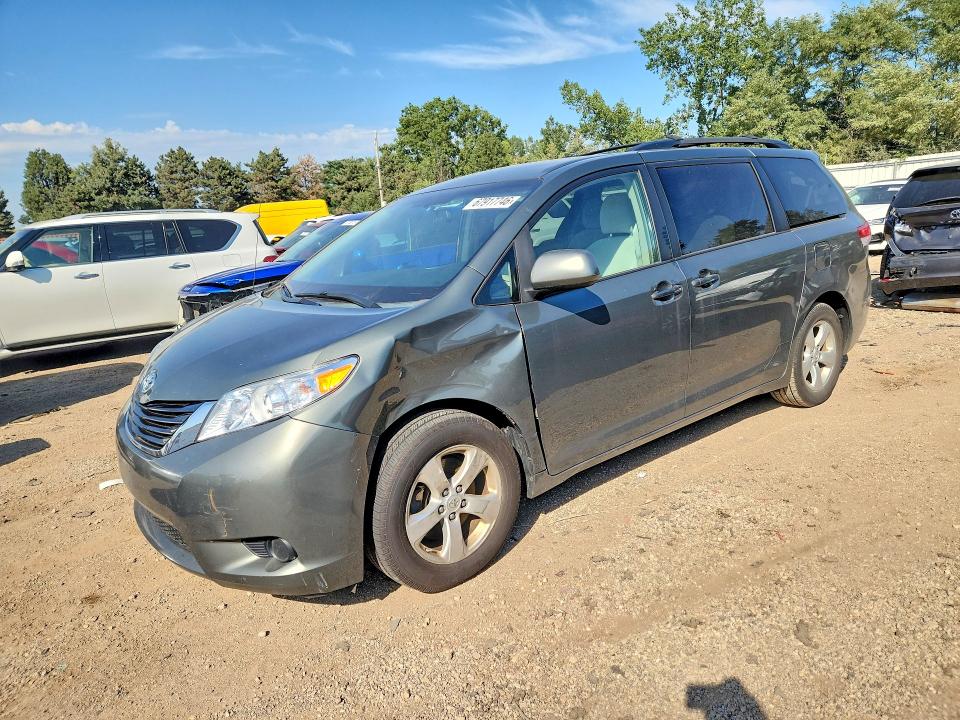 Aukcja sprzedaży 2014 Toyota Sienna, vin: 5TDKK3DC0ES499492, numer aukcji: 67917746