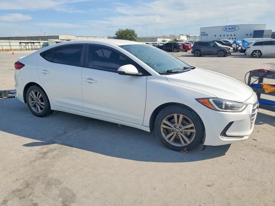 2018 Hyundai Elantra მანქანა იყიდება აუქციონზე, vin: 5NPD84LF4JH258642, აუქციონის ნომერი: 70654446