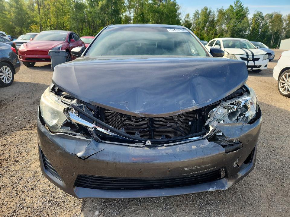 67455736 :رقم المزاد ، 4T1BF1FKXEU307502 vin ، 2014 Toyota Camry مزاد بيع