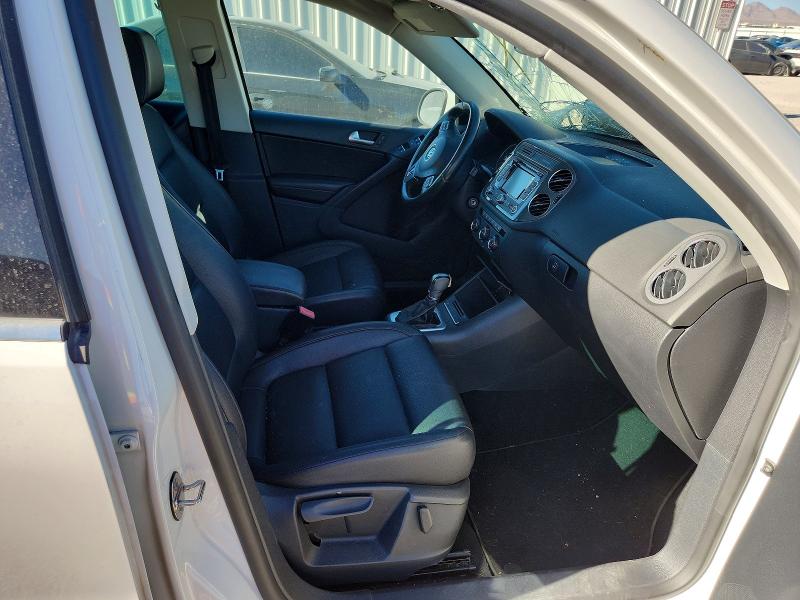 2013 Volkswagen Tiguan მანქანა იყიდება აუქციონზე, vin: WVGAV3AX4DW601221, აუქციონის ნომერი: 63620956