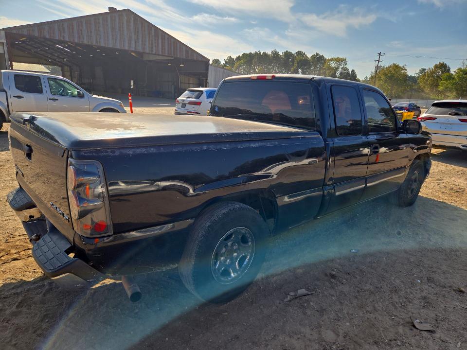 Продаж на аукціоні авто 2003 Chevrolet Silverado, vin: 2GCEC19X331236914, номер лоту: 69292236