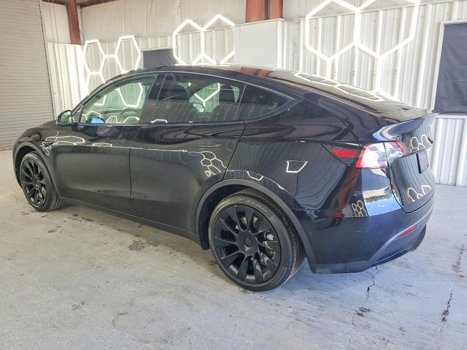69554486 :رقم المزاد ، 7SAYGAEE8PF584543 vin ، 2023 Tesla Model Y مزاد بيع