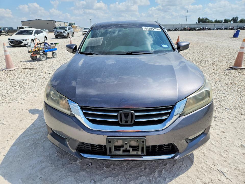 Продажа на аукционе авто 2013 Honda Accord, vin: 1HGCR2F55DA117009, номер лота: 69205186