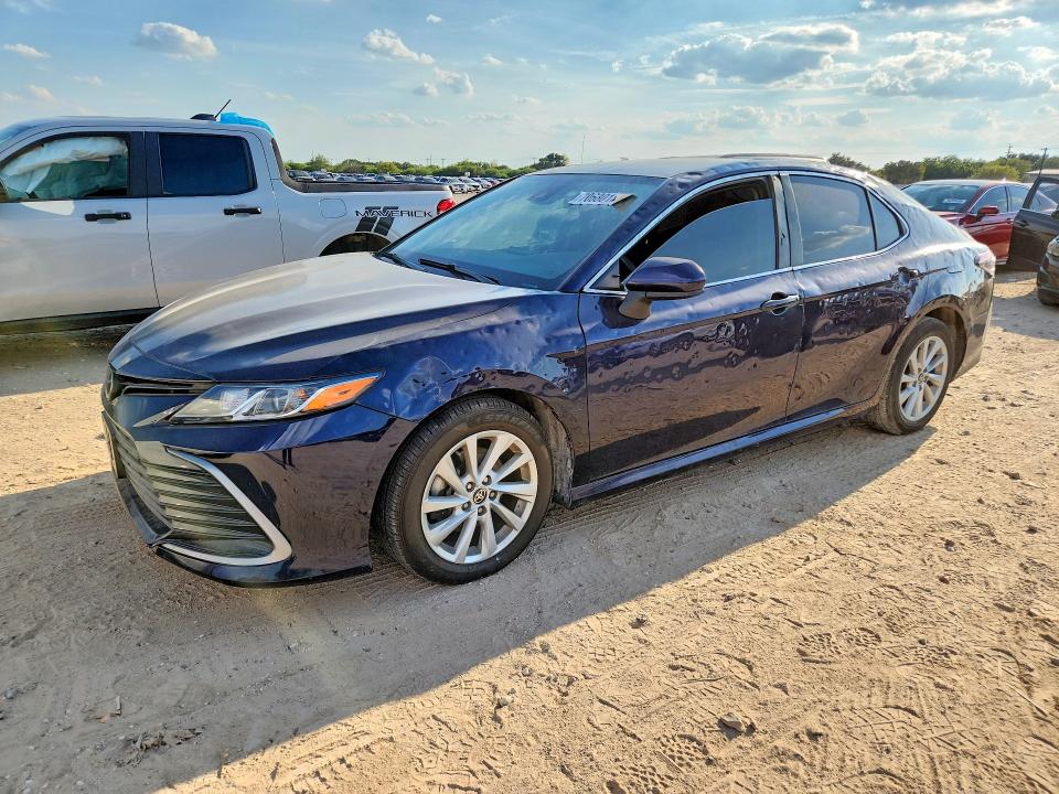Продажа на аукционе авто 2022 Toyota Camry, vin: 4T1C11AK6NU617463, номер лота: 70680166