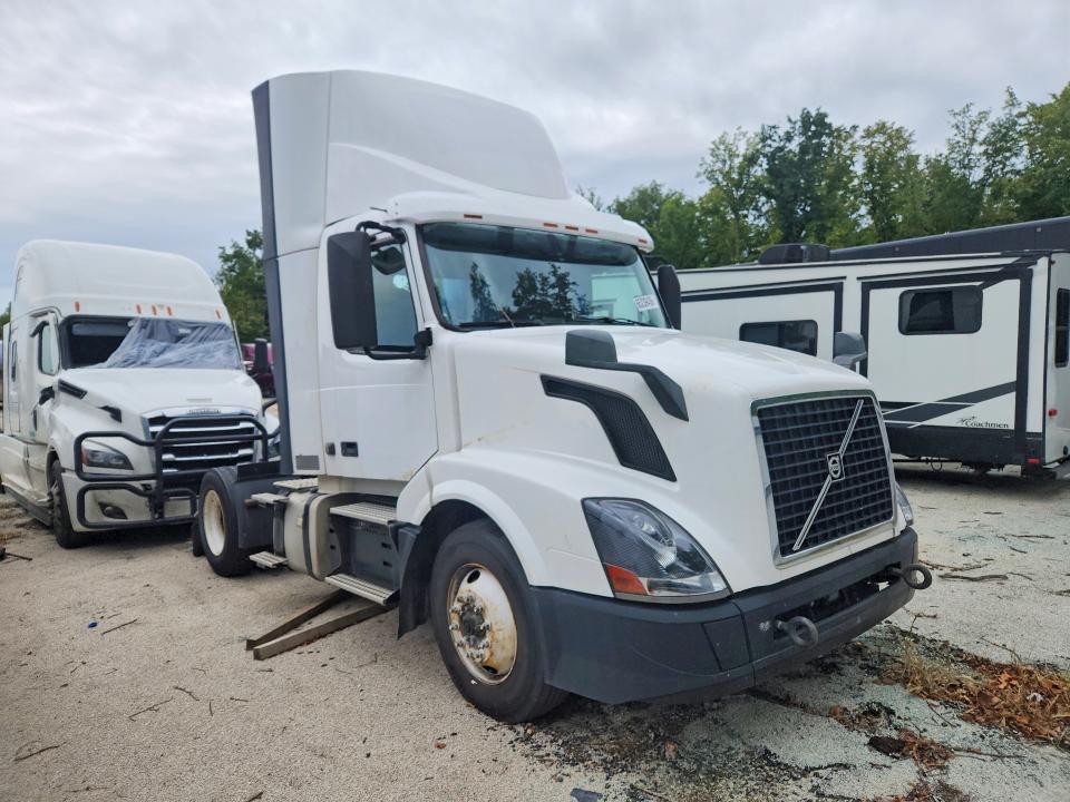 Продажа на аукционе авто 2018 Volvo Vnl, vin: 4V4N39TG3JN892621, номер лота: 65239436