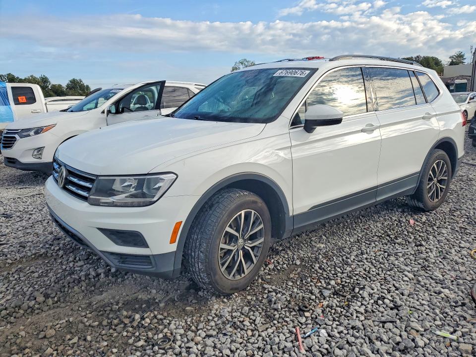 67690676 :رقم المزاد ، 3VV3B7AX4KM174196 vin ، 2019 Volkswagen Tiguan مزاد بيع