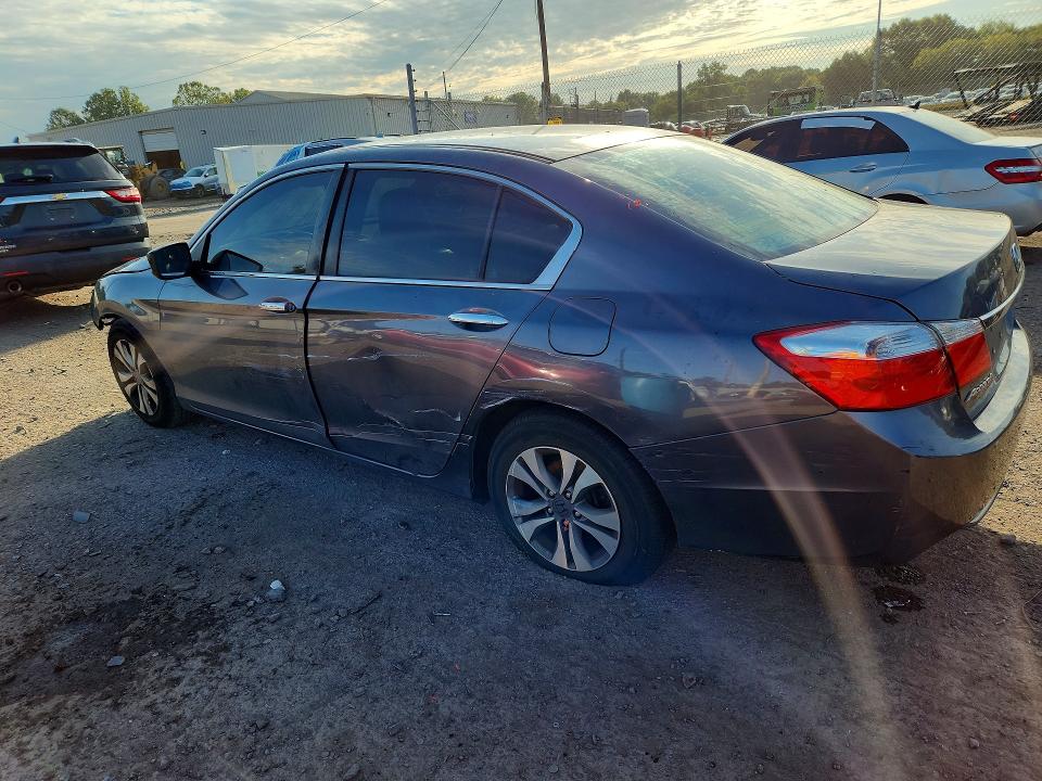 Продажа на аукционе авто 2015 Honda Accord, vin: 1HGCR2F39FA217065, номер лота: 68750096