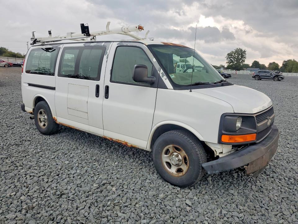 68296126 :رقم المزاد ، 1GCFG15X671228350 vin ، 2007 Chevrolet Express G1500 مزاد بيع