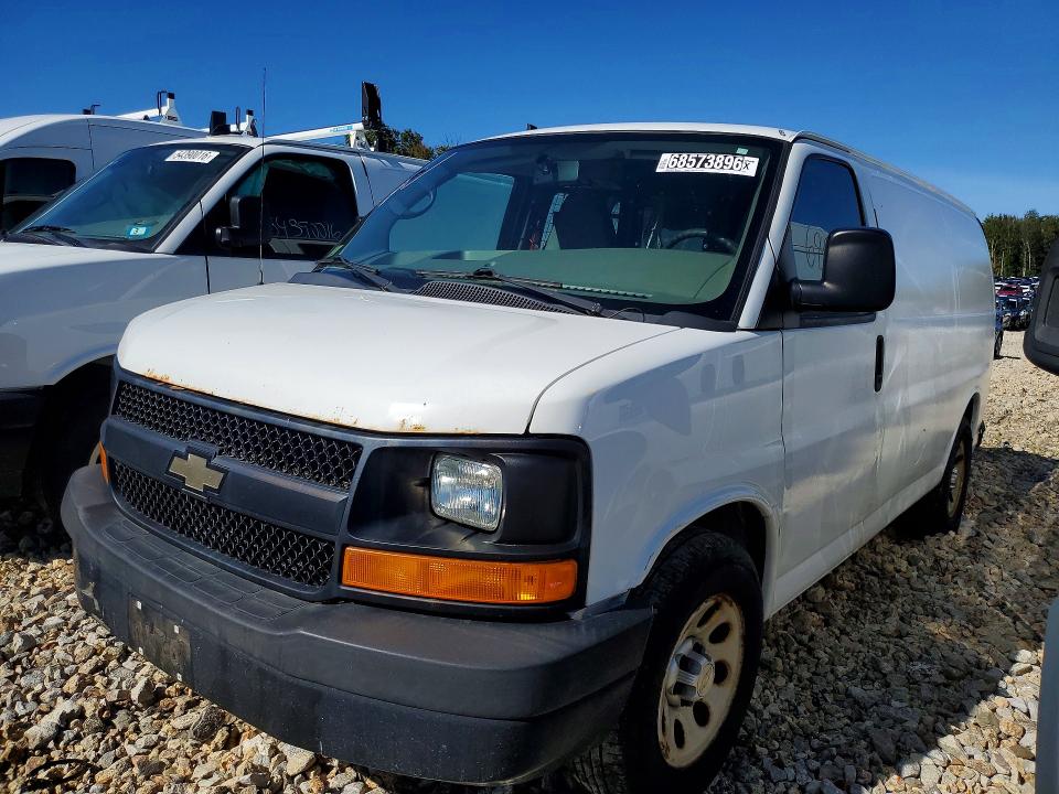 68573896 :رقم المزاد ، 1GCSGAFX5E1168894 vin ، 2014 Chevrolet Express G1500 مزاد بيع