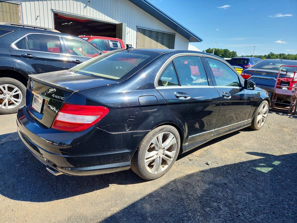 67468726 :رقم المزاد ، WDDGF8BB9BR186734 vin ، 2011 Mercedes-benz C مزاد بيع