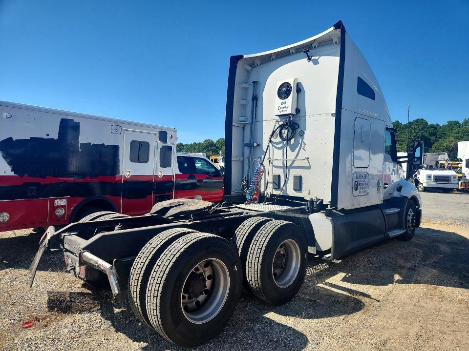 Продажа на аукционе авто 2020 Kenworth T680, vin: 1XKYDP9X6LJ398141, номер лота: 67902426